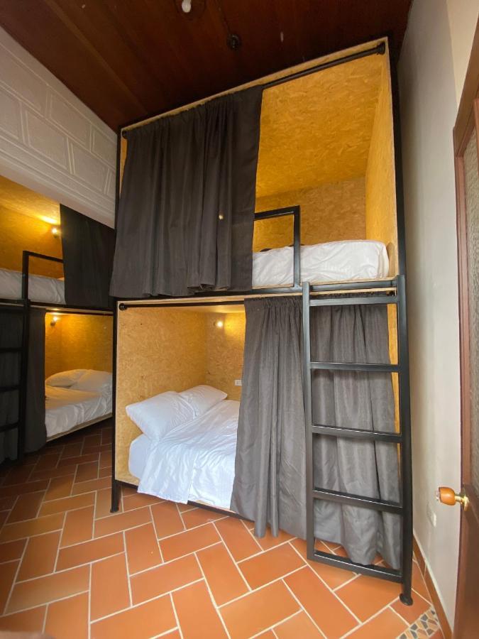 Banana Hostel Bogotá Extérieur photo